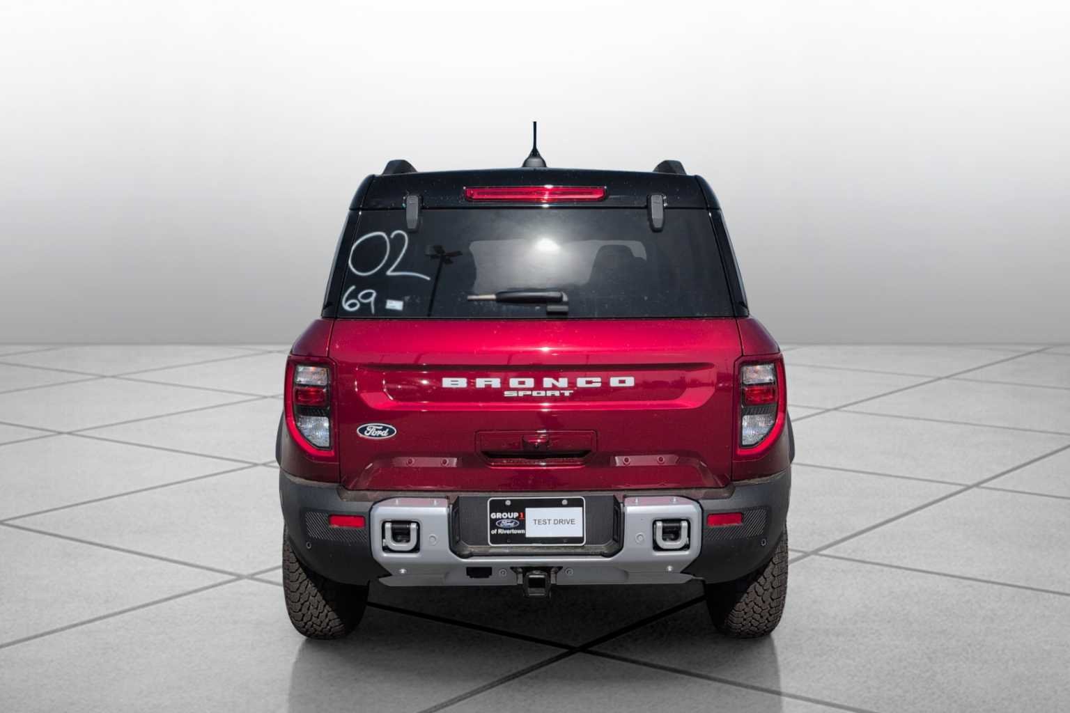 View vehicle photo 4