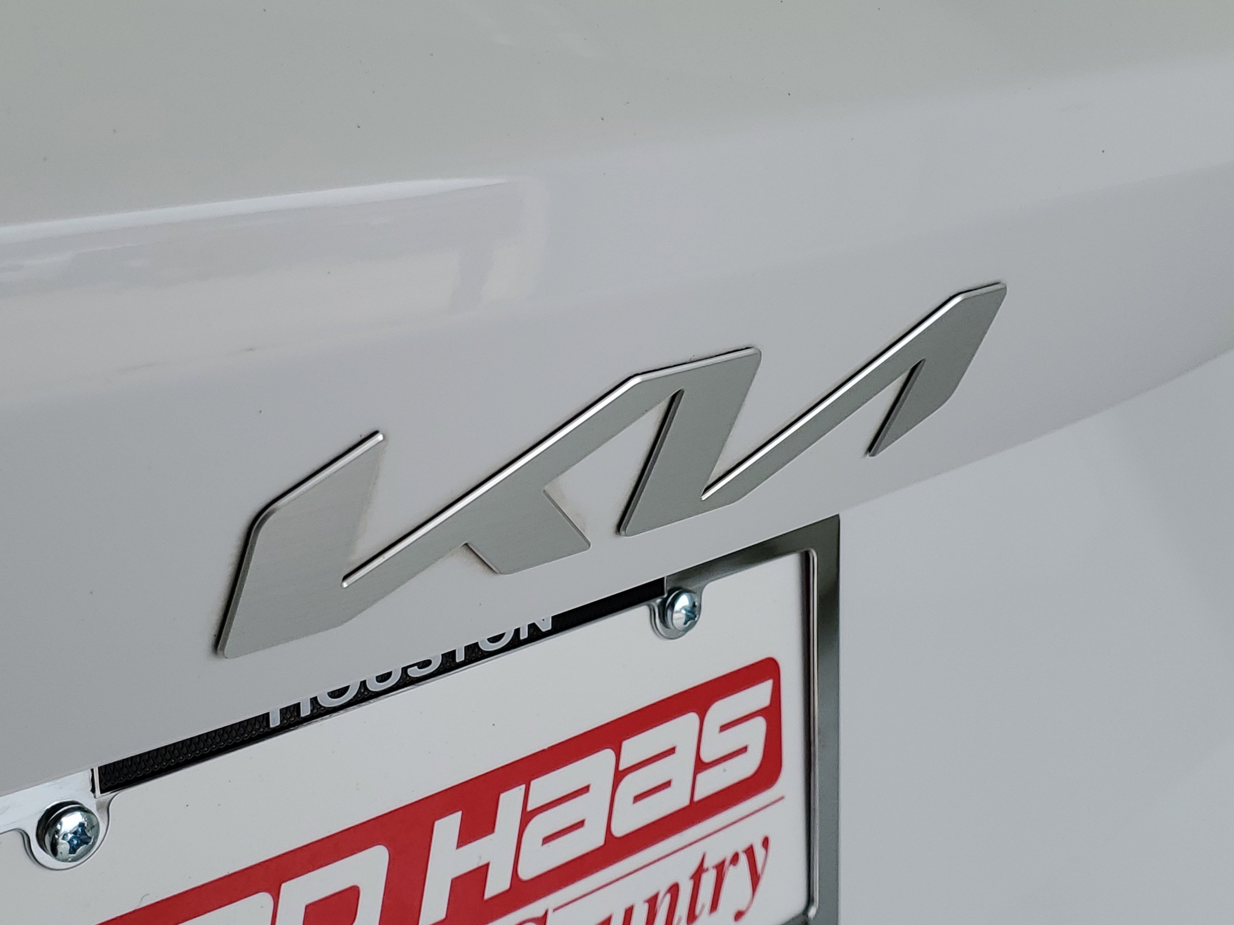 Used 2023 Glacial White Pearl Kia SX image 9