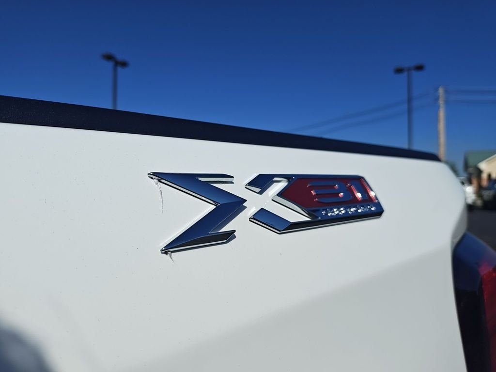 Certified Used 2025 White GMC Elevation image 27