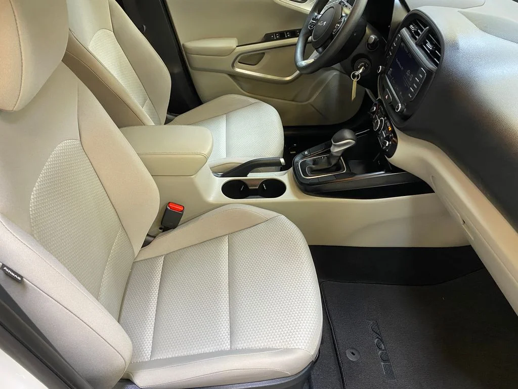 Used 2025 White Kia LX image 24