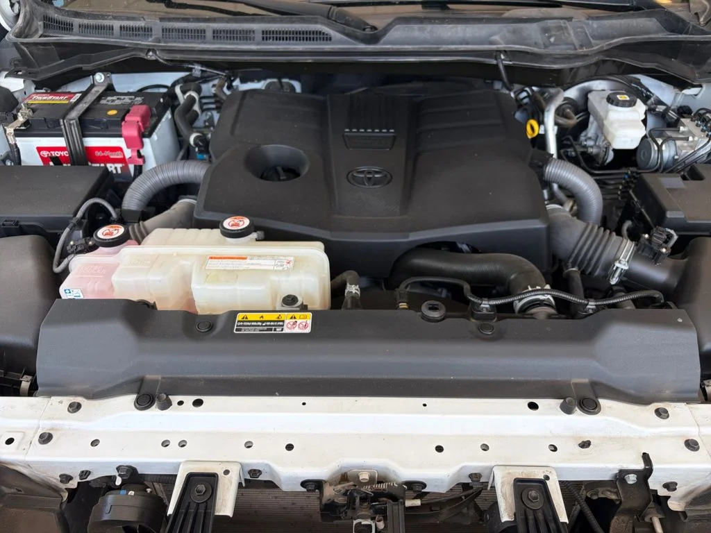 Used 2023 White Toyota Limited image 21