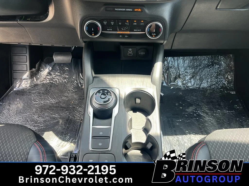 Used 2025 Agate Black Metallic Ford ST-Line image 15