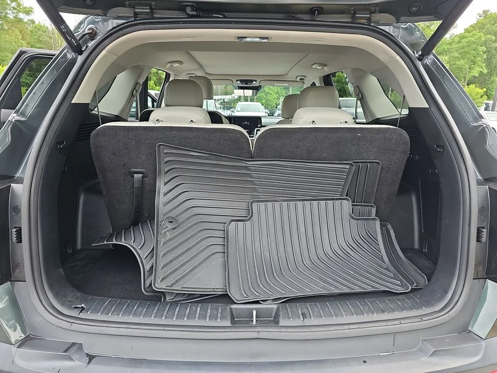 Used 2022 Green Kia X-Line EX image 12