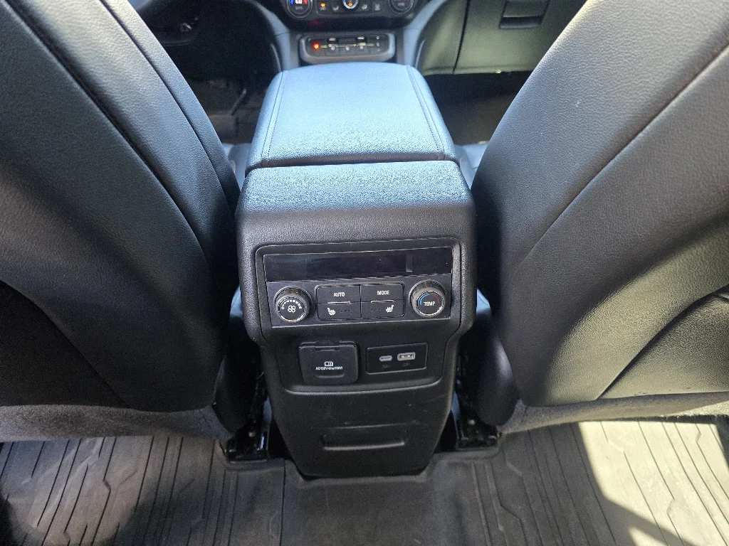 Used 2023 Volcanic Red Tintcoat GMC AT4 image 29