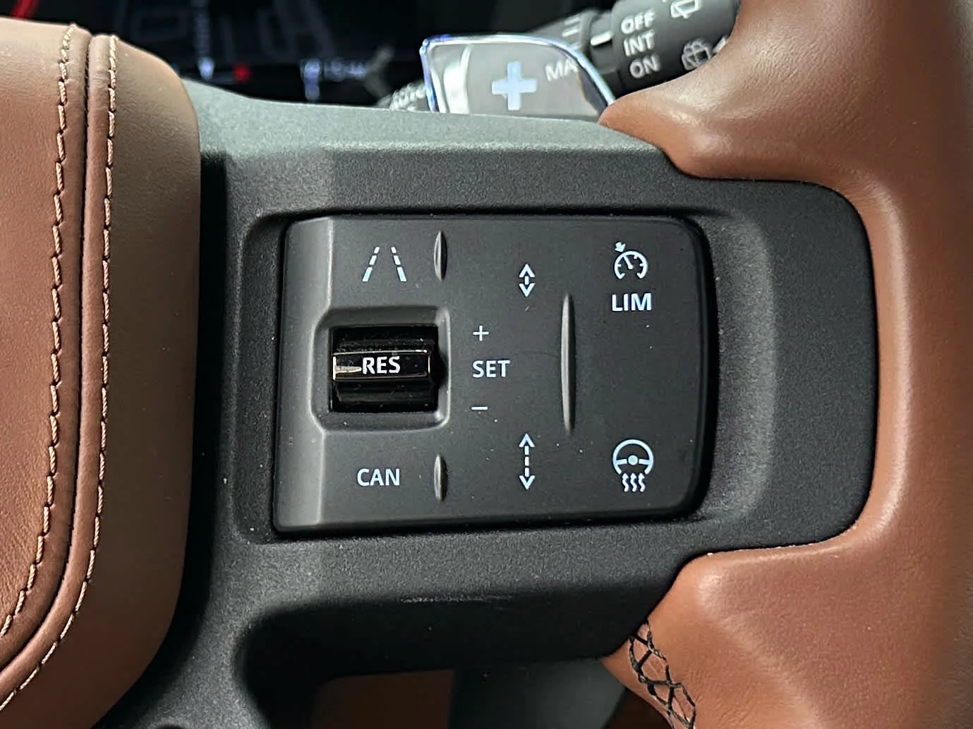 Used 2025 Petra Copper Premium Metallic Land Rover OCTA image 26