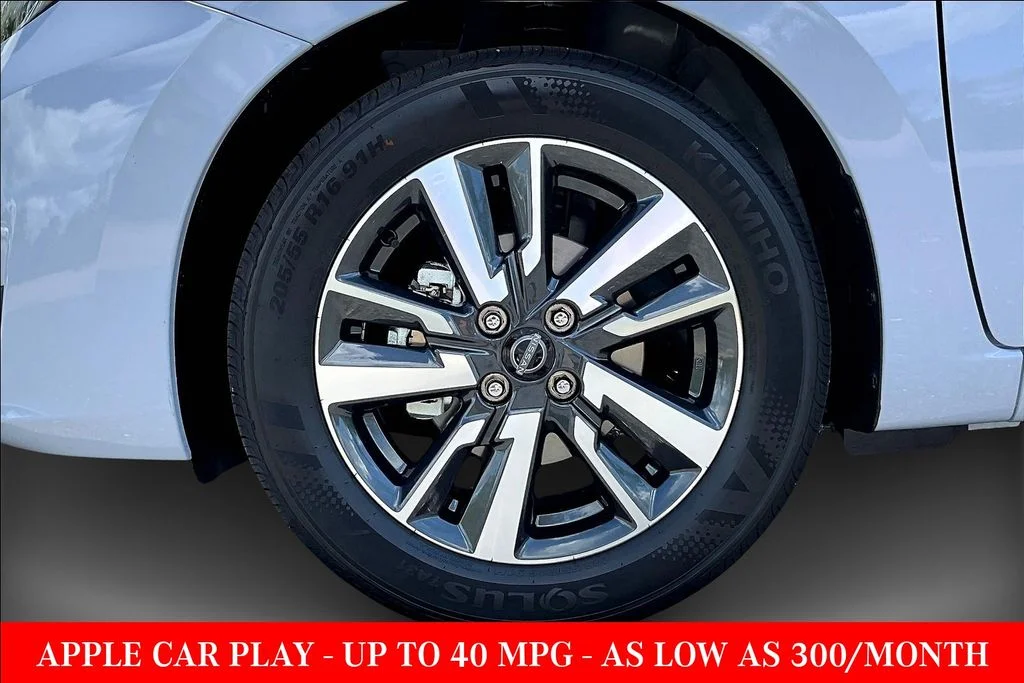 2025 Nissan Versa Sedan SV - Photo 12