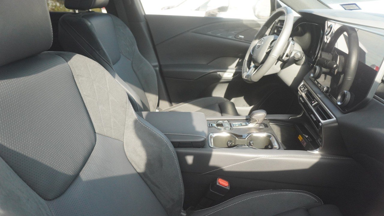 Used 2025 White Lexus RX 350 Luxury image 11