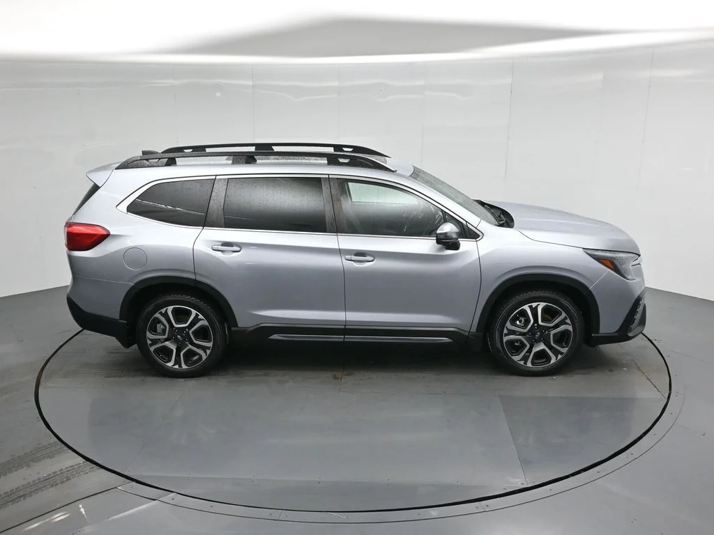 Certified Used 2023 Silver Subaru Limited image 41