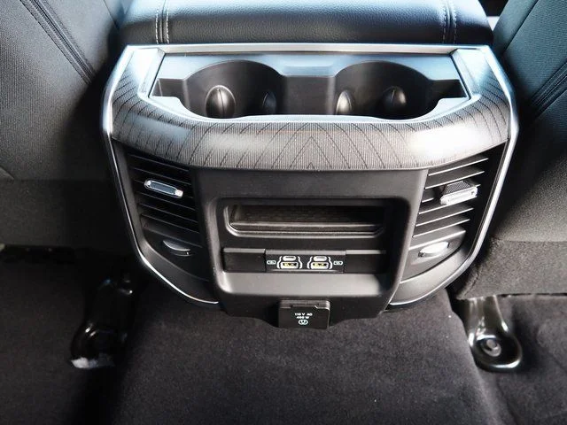 2026 RAM 3500 Big Horn - Photo 40