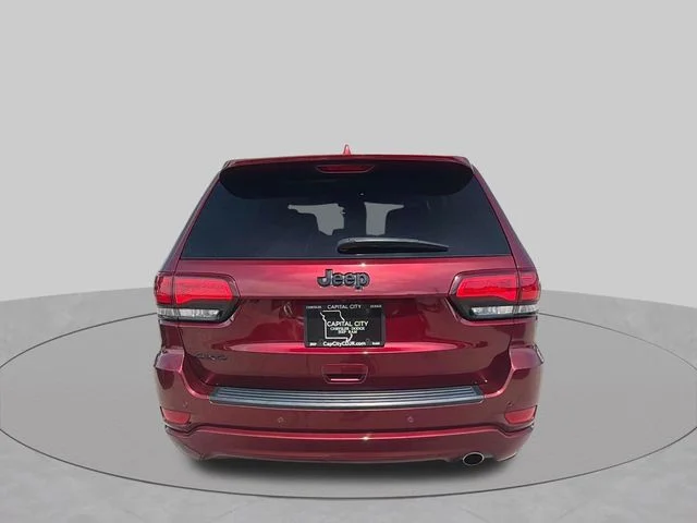 Used 2020 Red Jeep Altitude image 6