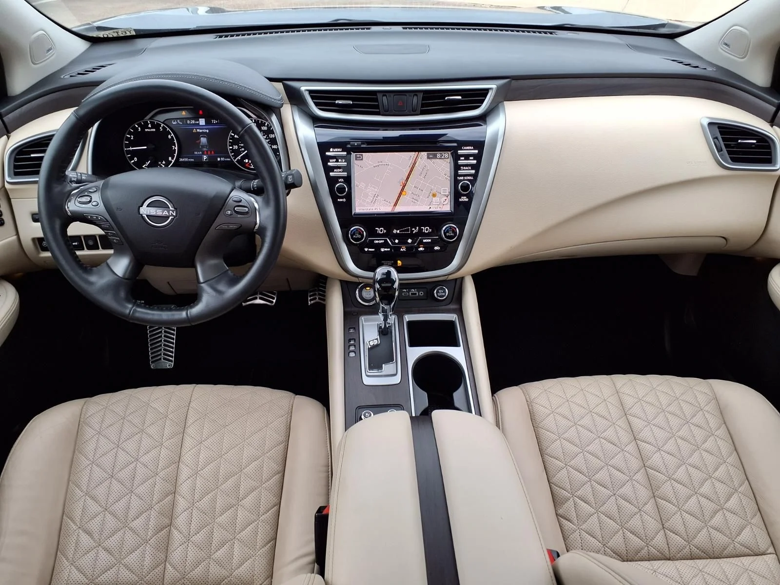 Used 2023 Gray Nissan Platinum image 10