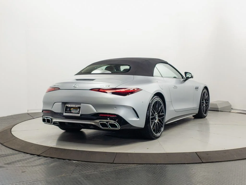 Certified Used 2025 MANUFAKTUR Cirrus Silver MAGNO Mercedes-Benz SL 63 AMG® image 33