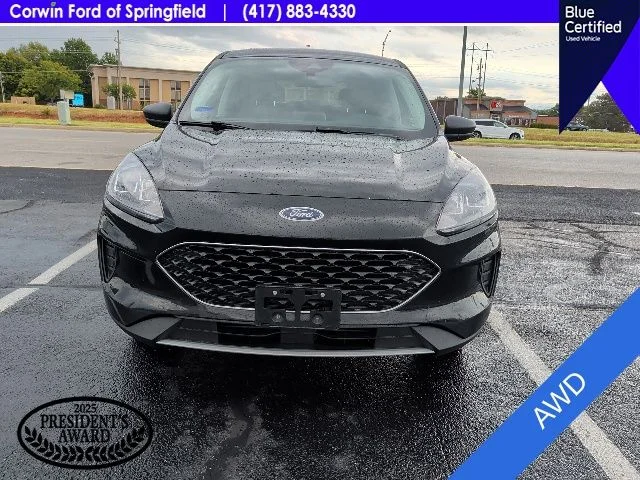 Used 2022 Black Metallic Ford SE image 2
