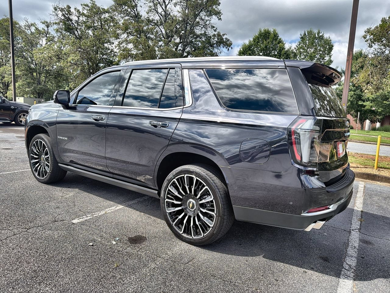 Used 2025 Dark Ash Metallic Chevrolet High Country image 6