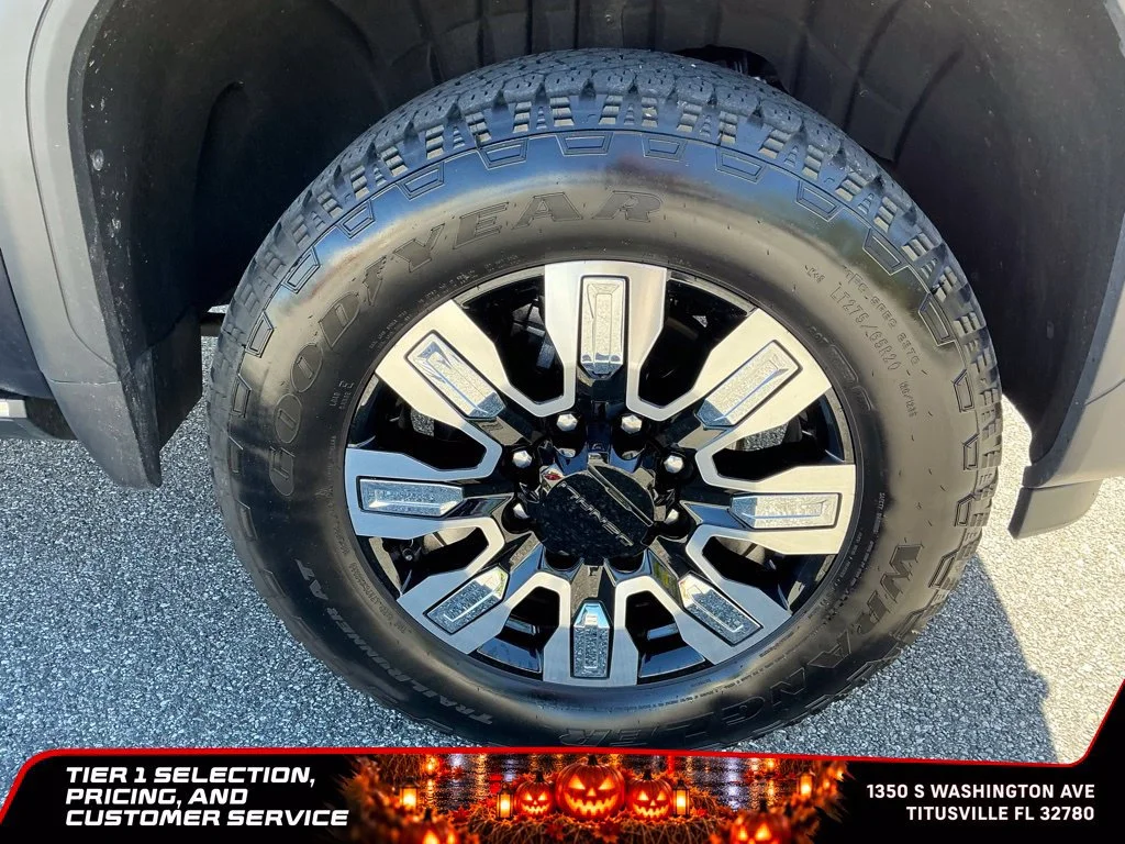 Used 2025 Titanium Rush Metallic GMC Denali image 17