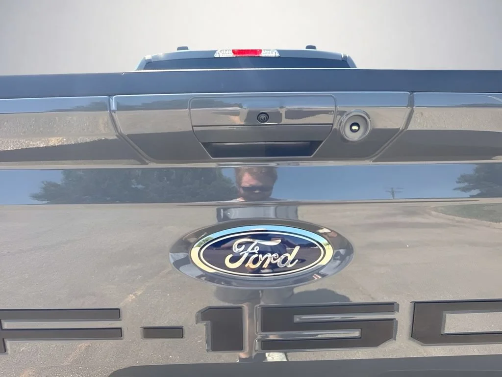 Used 2021  Ford XL image 34