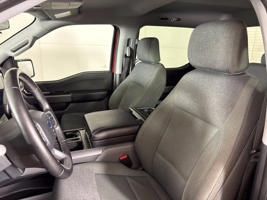 Used 2025 Red Ford XLT image 28
