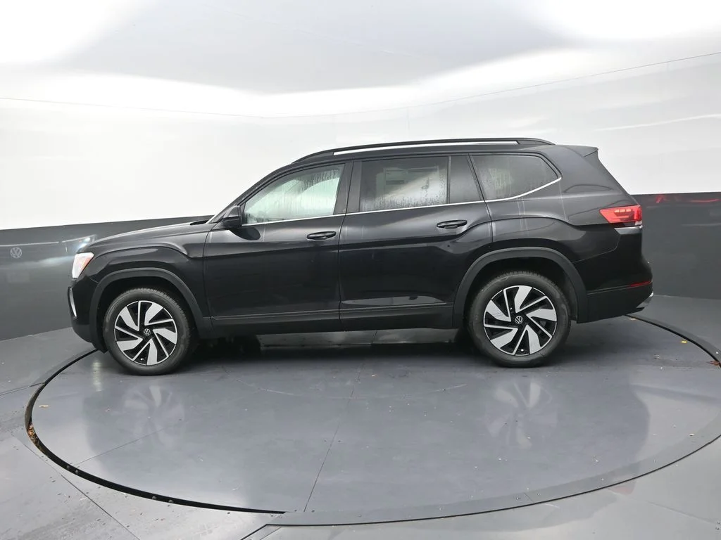 2026 Volkswagen Atlas SE w/Tech - Photo 6
