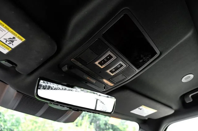 Used 2024 Santorini Black Metallic Land Rover X image 35