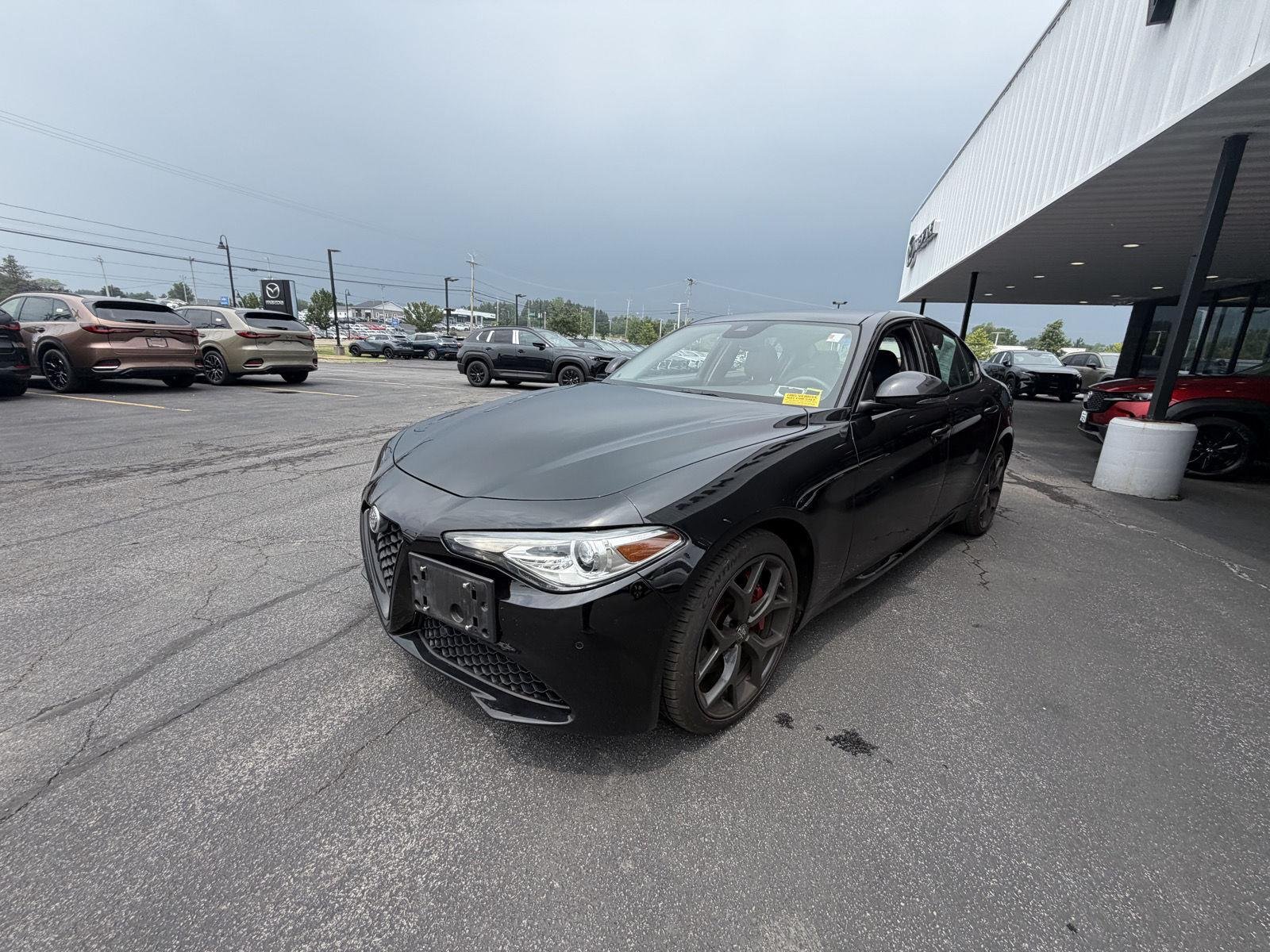 Used 2021 Alfa Black Alfa Romeo Ti image 3