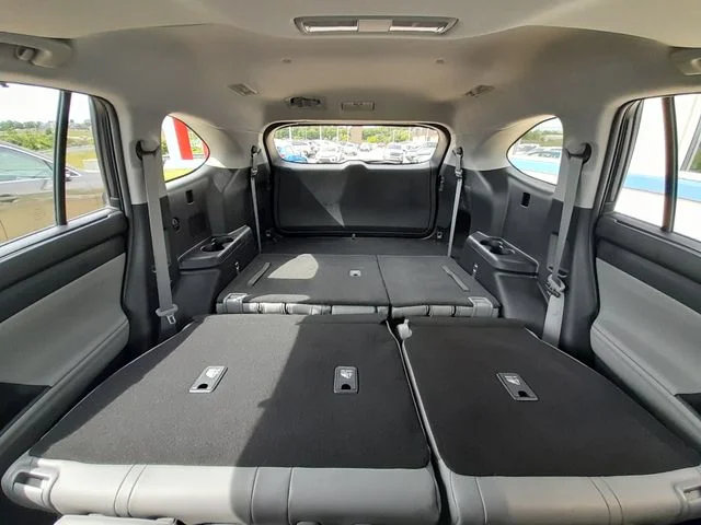 Used 2021  Toyota XLE image 54