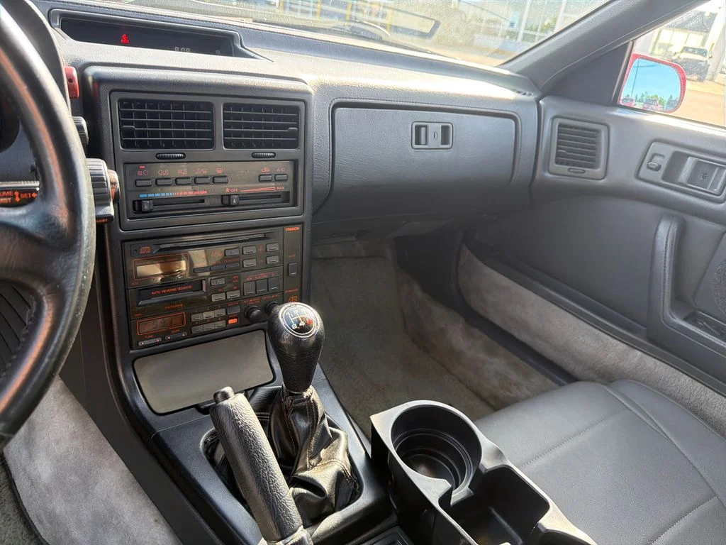 Used 1988 Red Mazda Base image 18