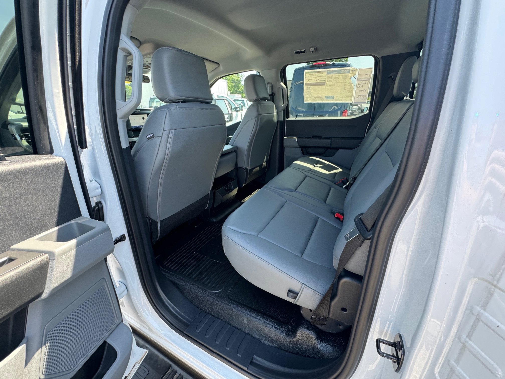 New 2026 Oxford White Ford F-350® XL image 22