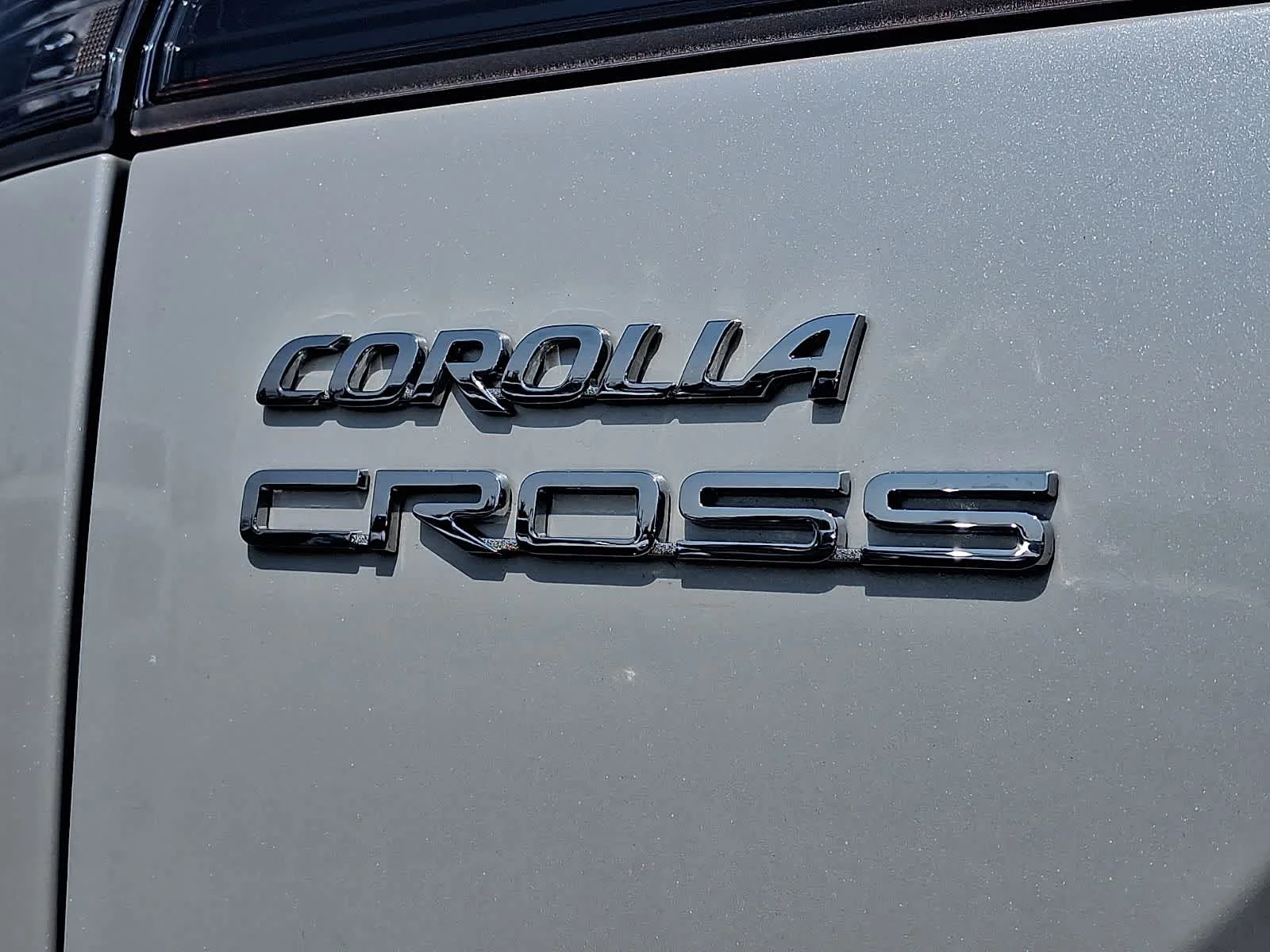Certified Used 2026 Wind Chill Pearl Toyota LE image 31