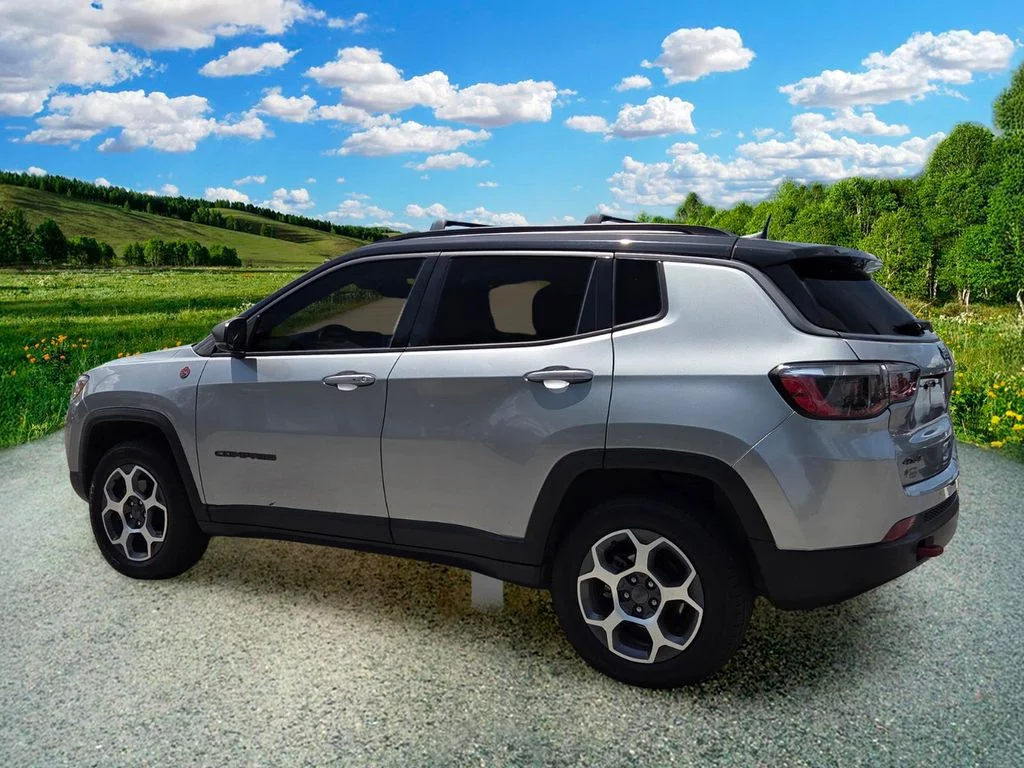 Used 2022 Silver Jeep Trailhawk image 4