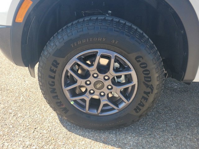 New 2026 Oxford White Ford XLT image 28