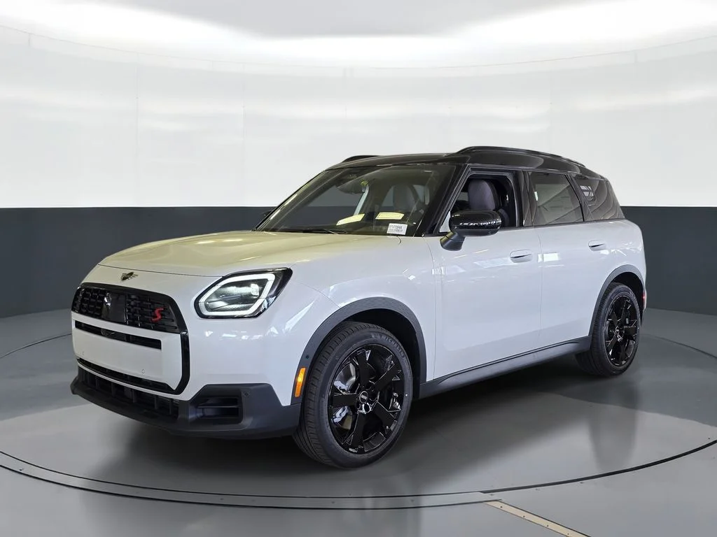New 2027 White MINI  image 1