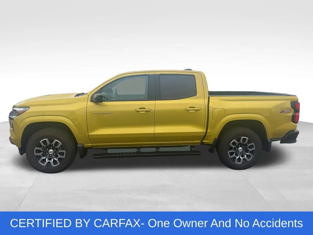 Used 2023 Chevrolet Colorado Z71 with VIN 1GCPTDEK7P1213944 for sale in Northfield, Minnesota