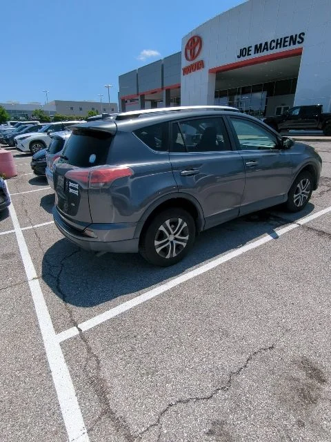 Used 2016 Gray Toyota LE image 12