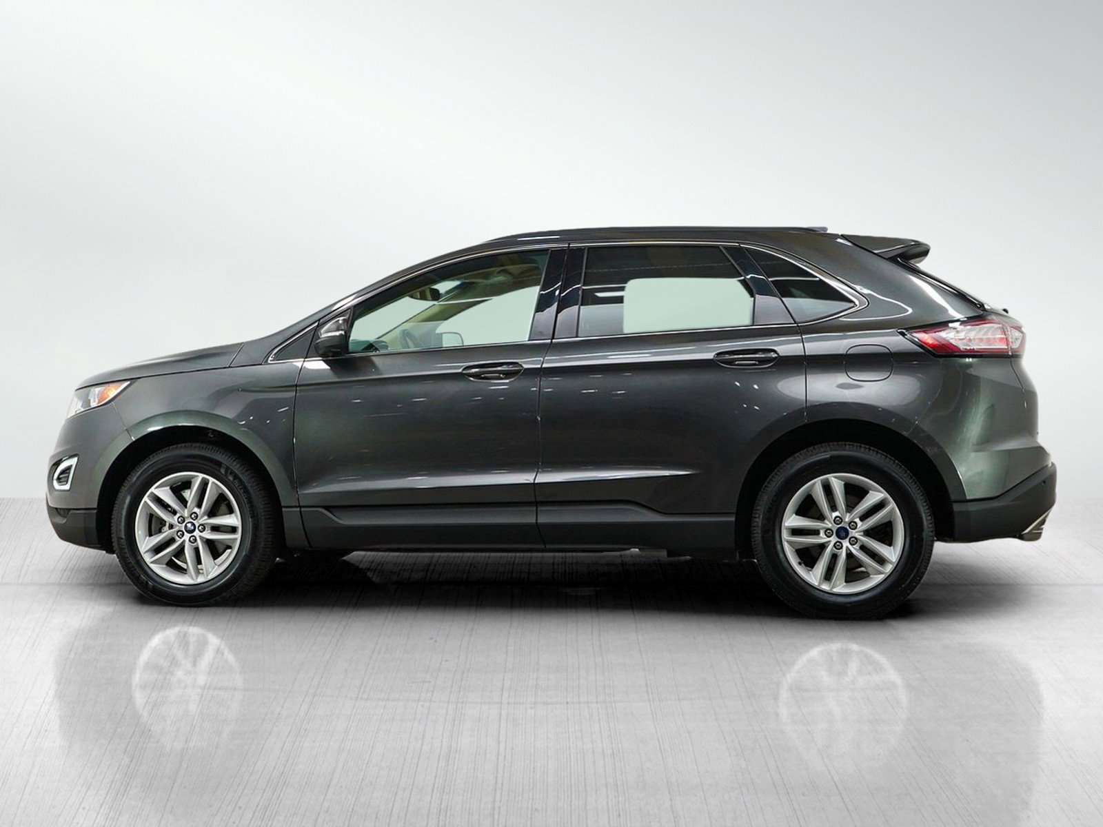 Used 2018 Ford Edge SEL with VIN 2FMPK4J89JBB89747 for sale in Wayzata, Minnesota