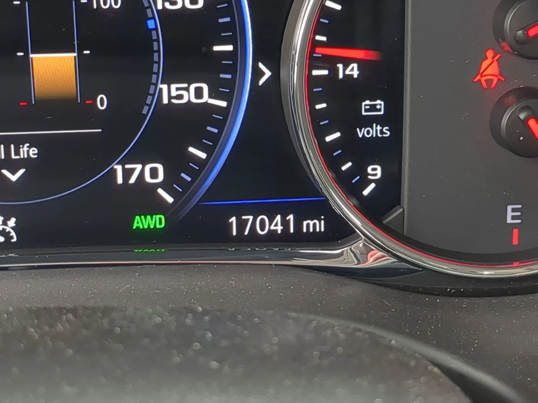 Used 2023 Summit White GMC Denali image 11