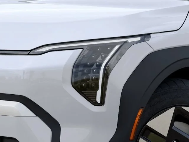 New 2027 Snow White Pearl Kia Wind image 10