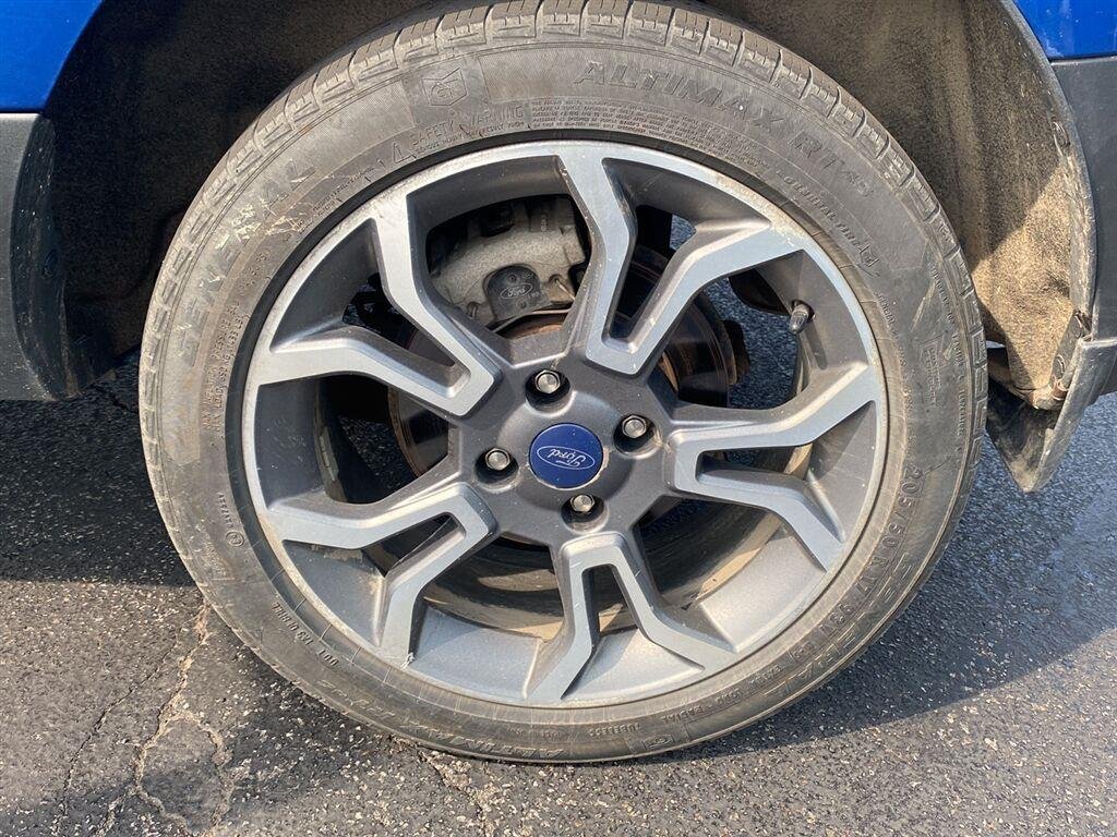 Used 2020 Lightning Blue Ford SES image 14
