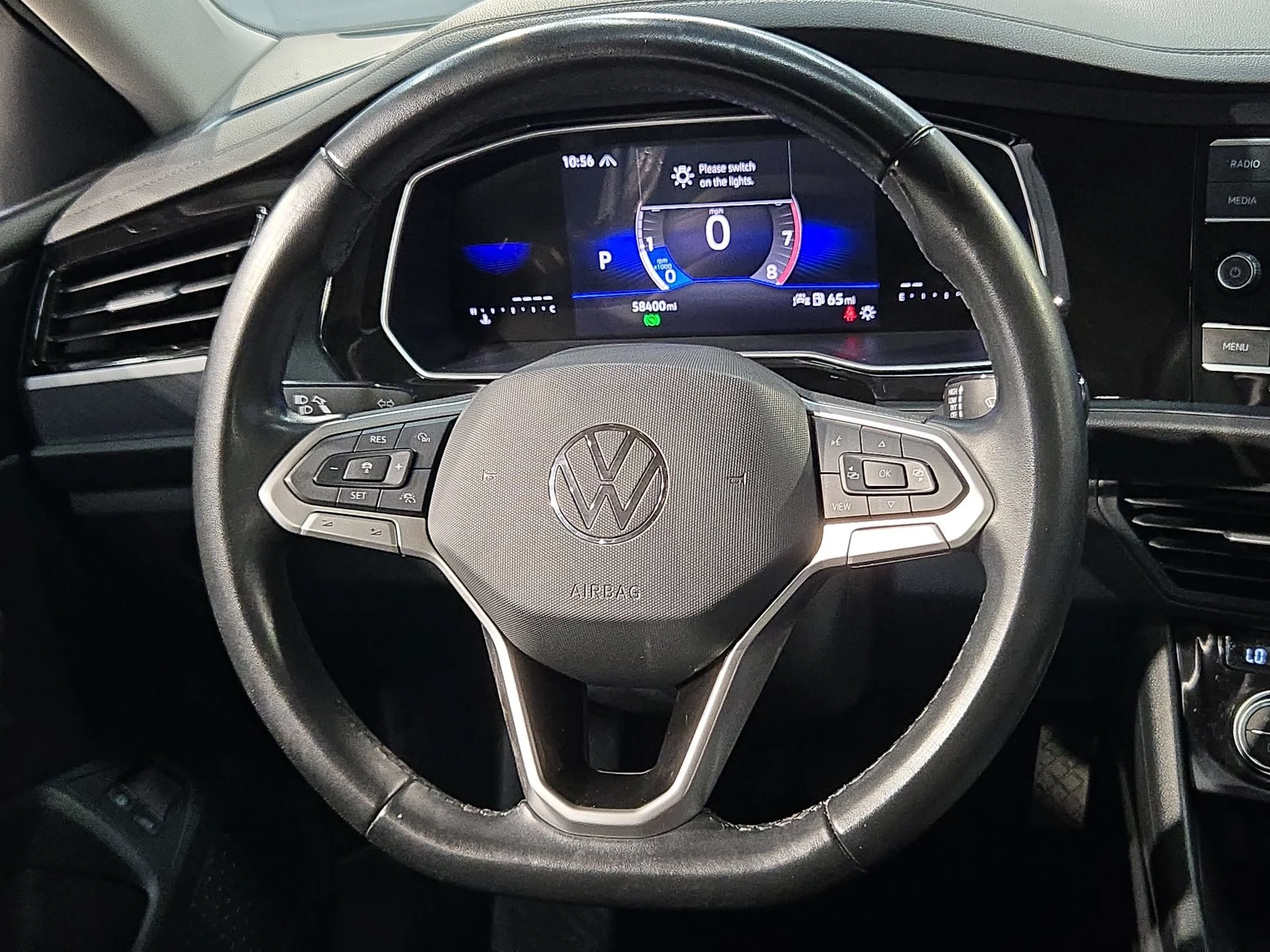Used 2024 Platinum Gray Metallic Volkswagen SE image 26