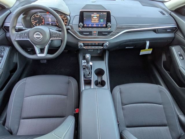 New 2025 Brilliant Silver Metallic Nissan SV image 7