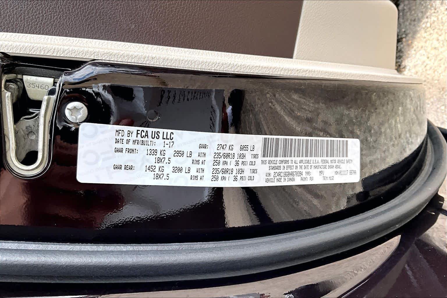 Used 2017 Dark Cordovan Pearlcoat Chrysler Touring-L image 34