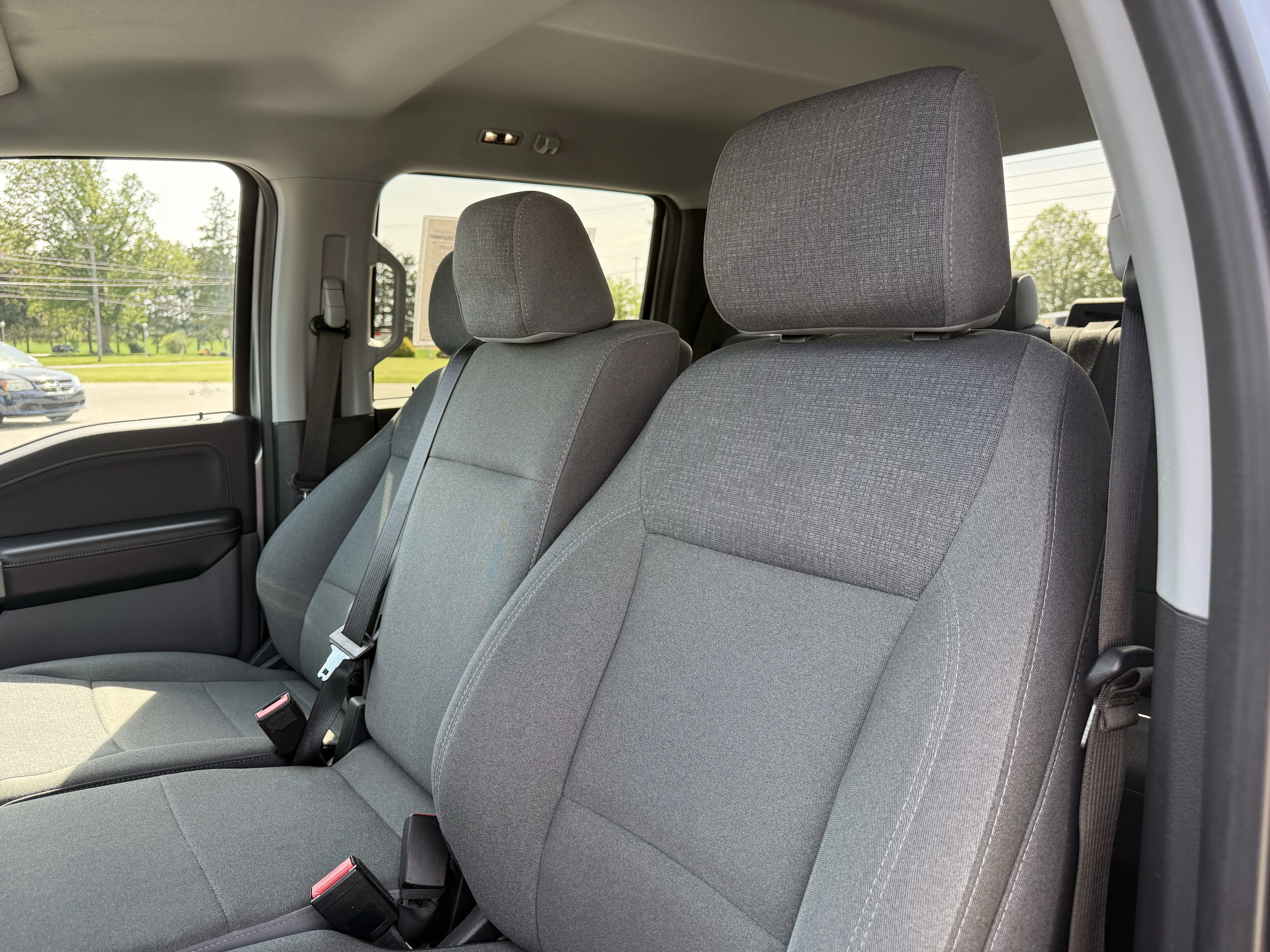 Used 2025 Silver Metallic Ford XLT image 14