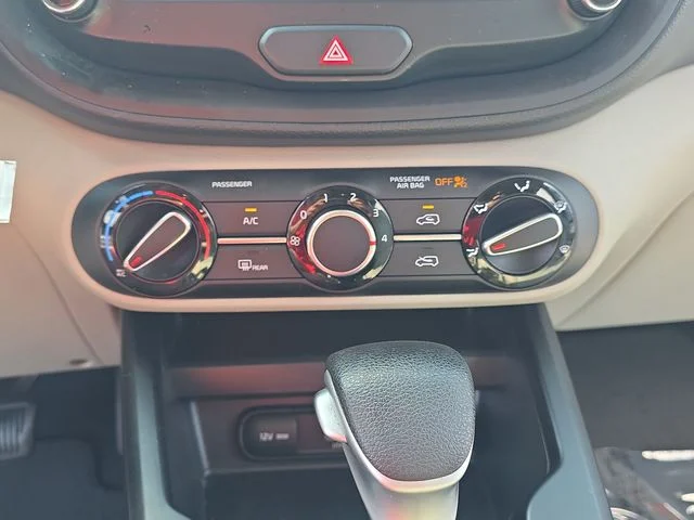 Used 2022 Black Kia LX image 24