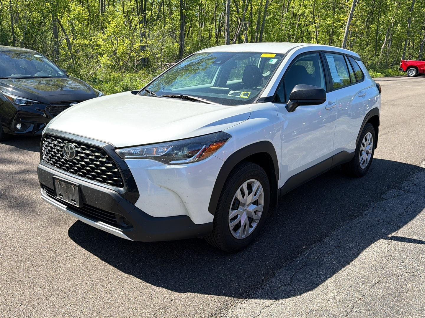 Used 2022 Wind Chill Pearl Toyota L image 6