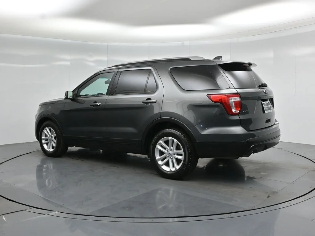 Certified Used 2017 Gray Ford XLT image 7