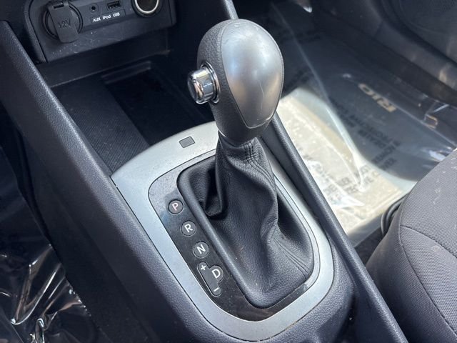 Used 2013 Silver Kia LX image 28