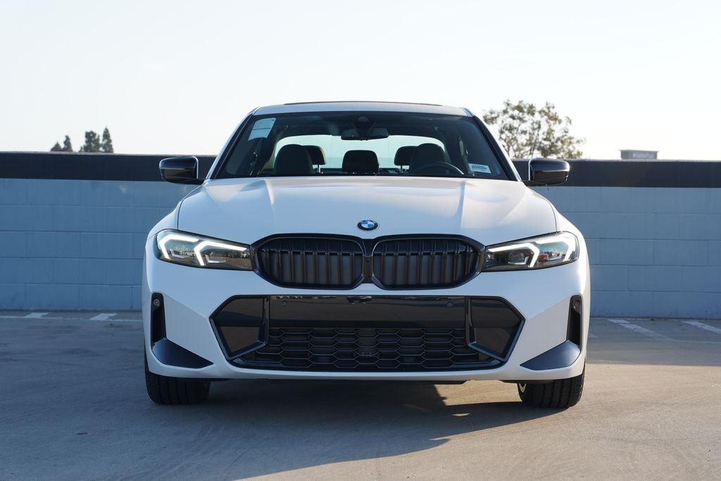 New 2026 Alpine White BMW 330i image 2