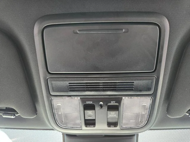 Used 2025 Gray Honda Sport-L image 31