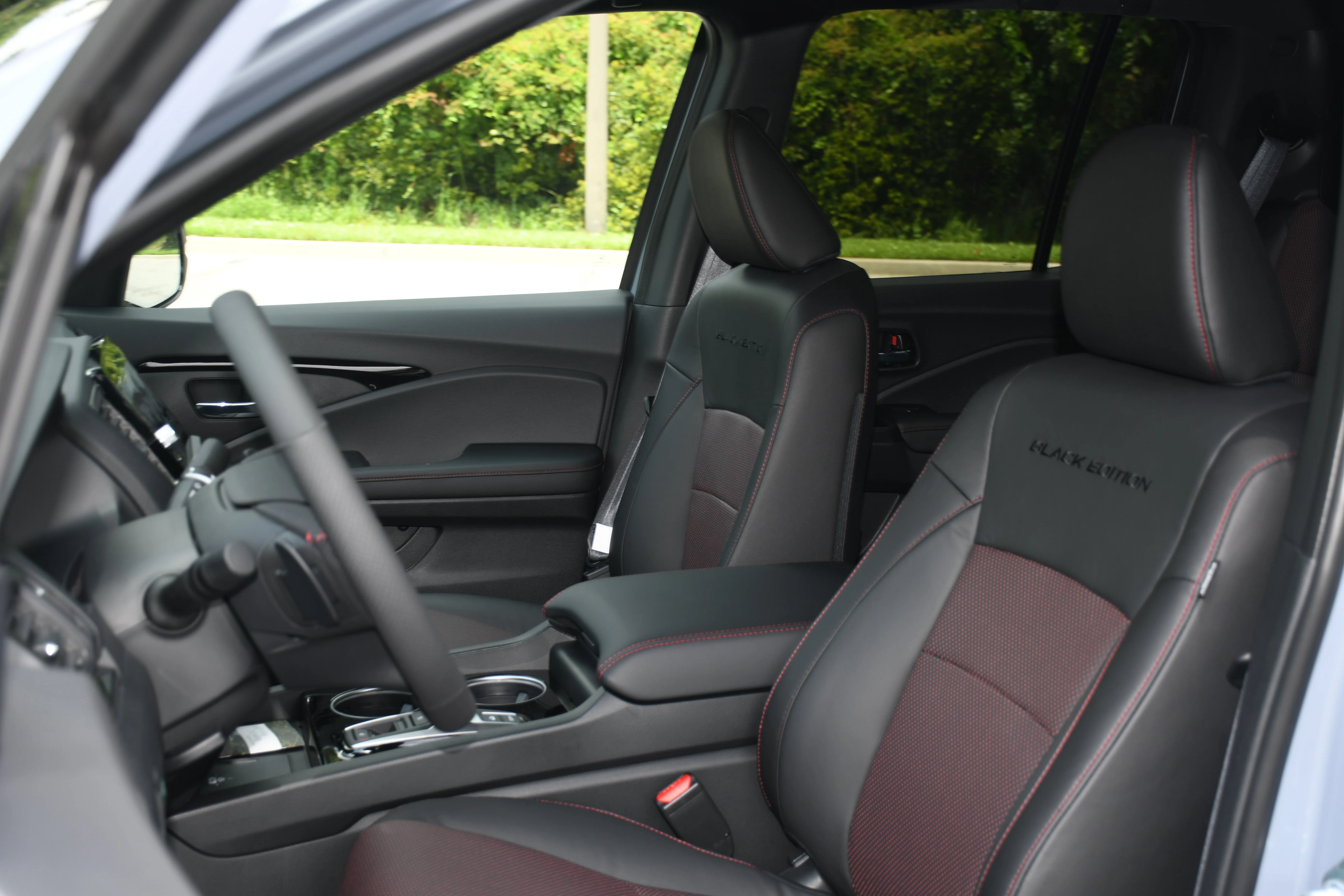 New 2026 Sonic Gray Pearl Honda Black Edition Two-Tone image 7
