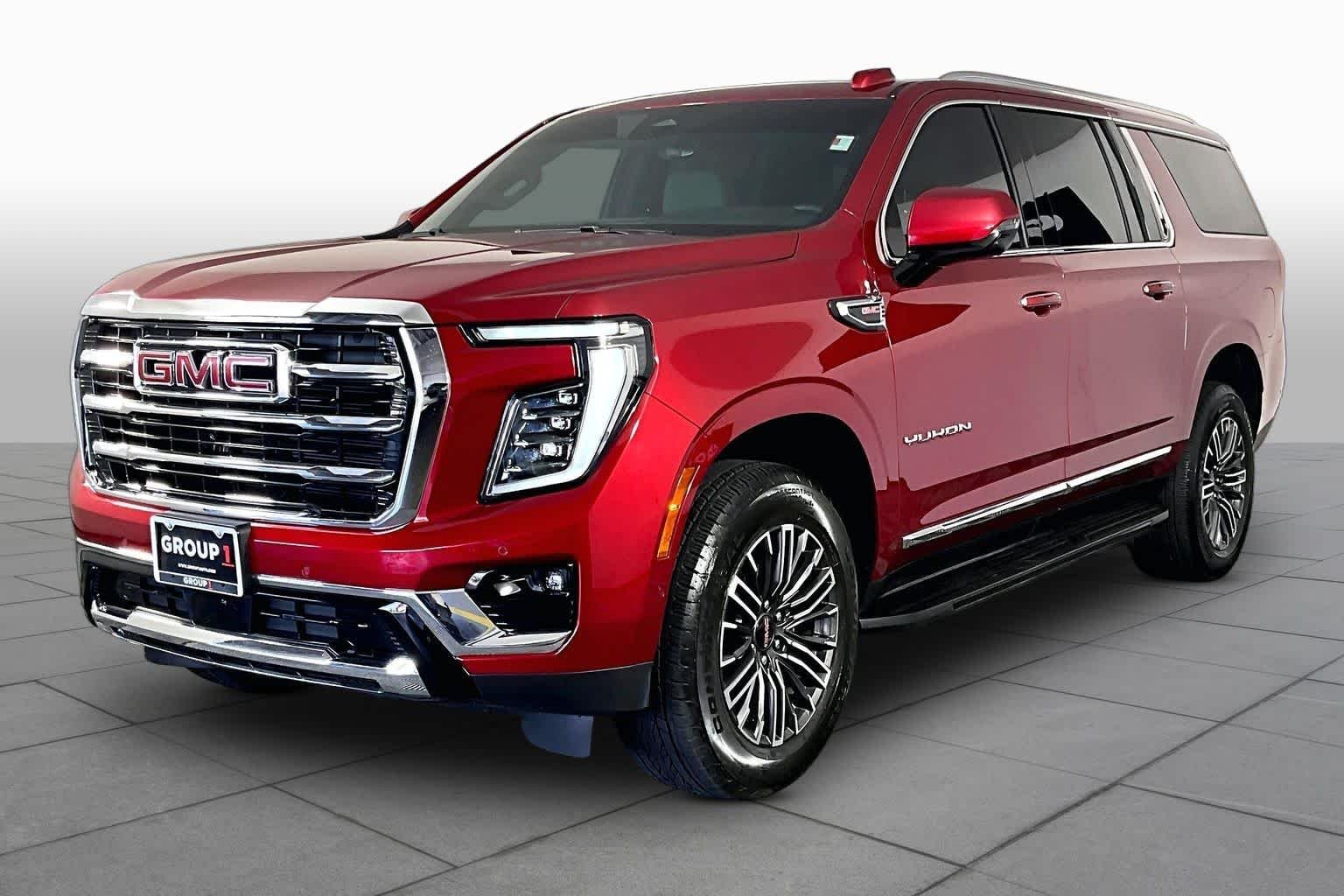 Used 2026 Volcanic Red Tintcoat GMC Elevation image 2