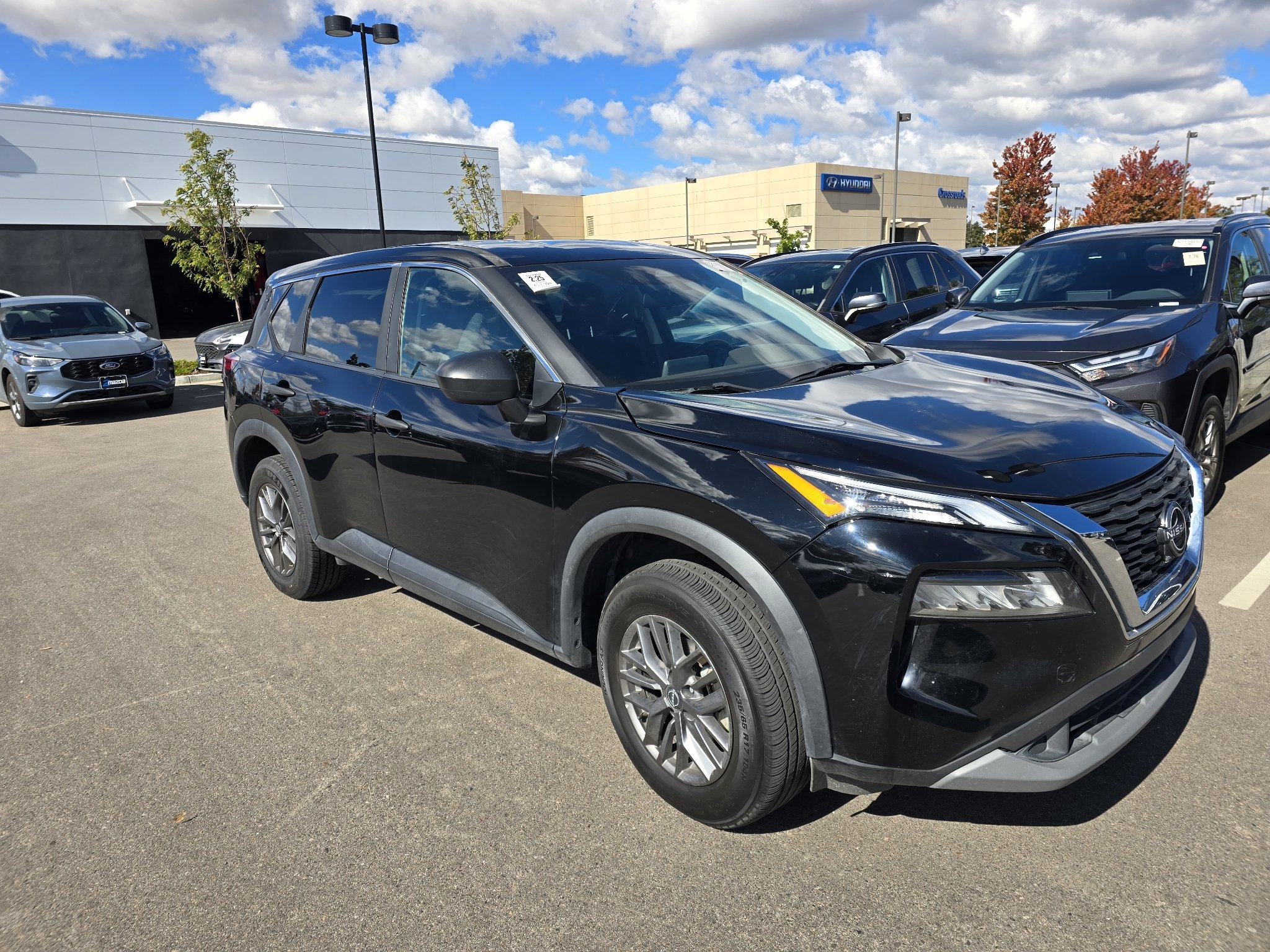 Used 2023 Super Black Nissan S image 7